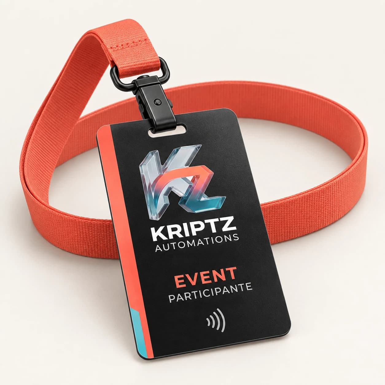 Credencial de evento preta em cordão coral, com a logo Kriptz e a inscrição “Event — participante”.
